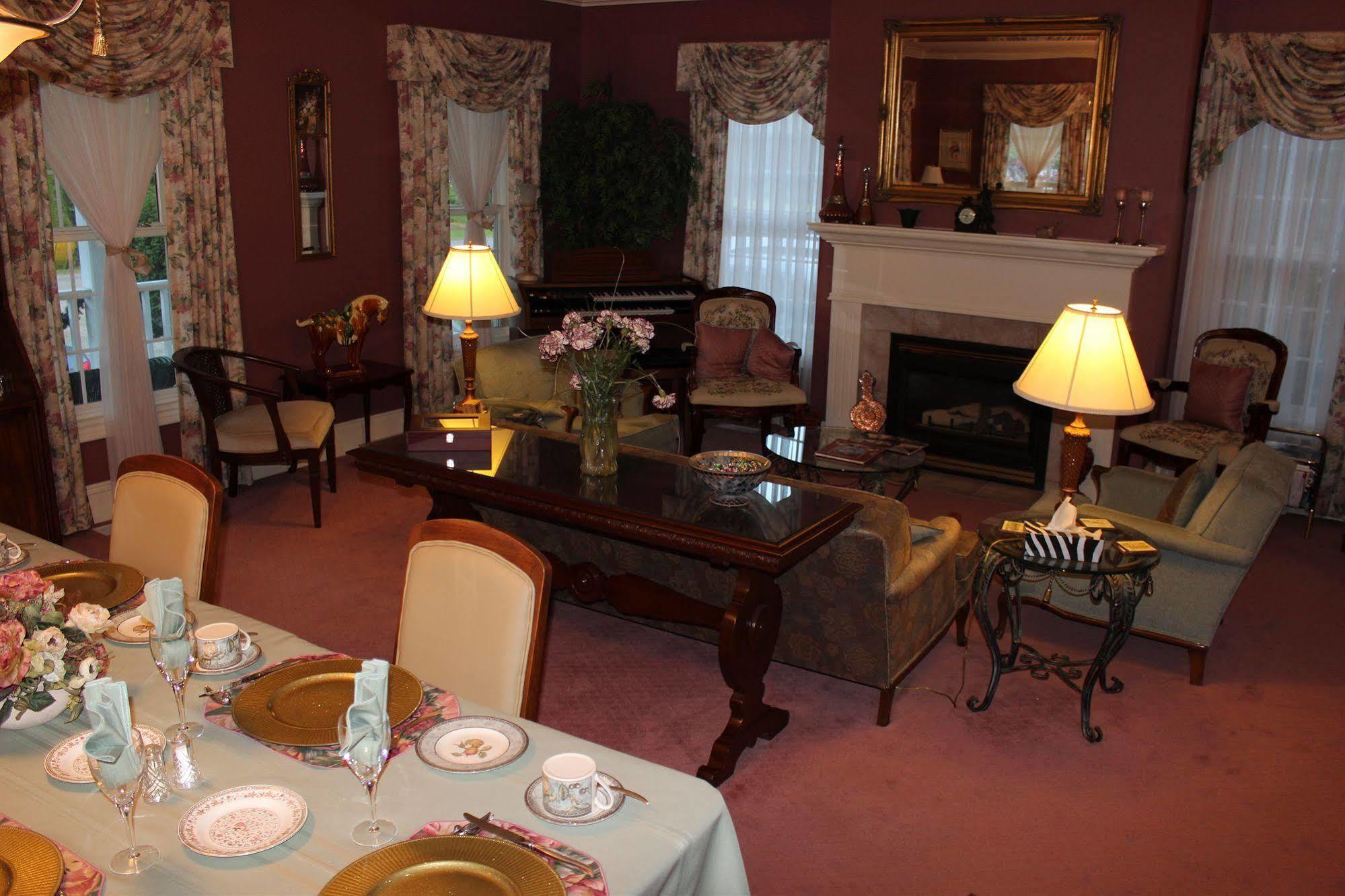 John's Gate Gourmet B&B Niagara-on-the-Lake Extérieur photo